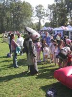 FWR student entertaining crowds at 2004 BC Rivers Day at Fraser Foreshore Park