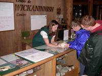 FWR students interacting with Parks Canada naturalist